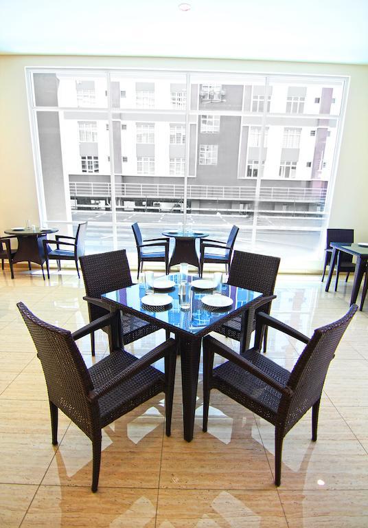 קוטה קינבלו Putatan Platinum Hotel מראה חיצוני תמונה