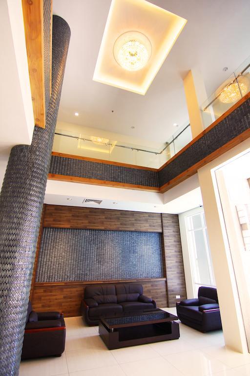 קוטה קינבלו Putatan Platinum Hotel מראה חיצוני תמונה