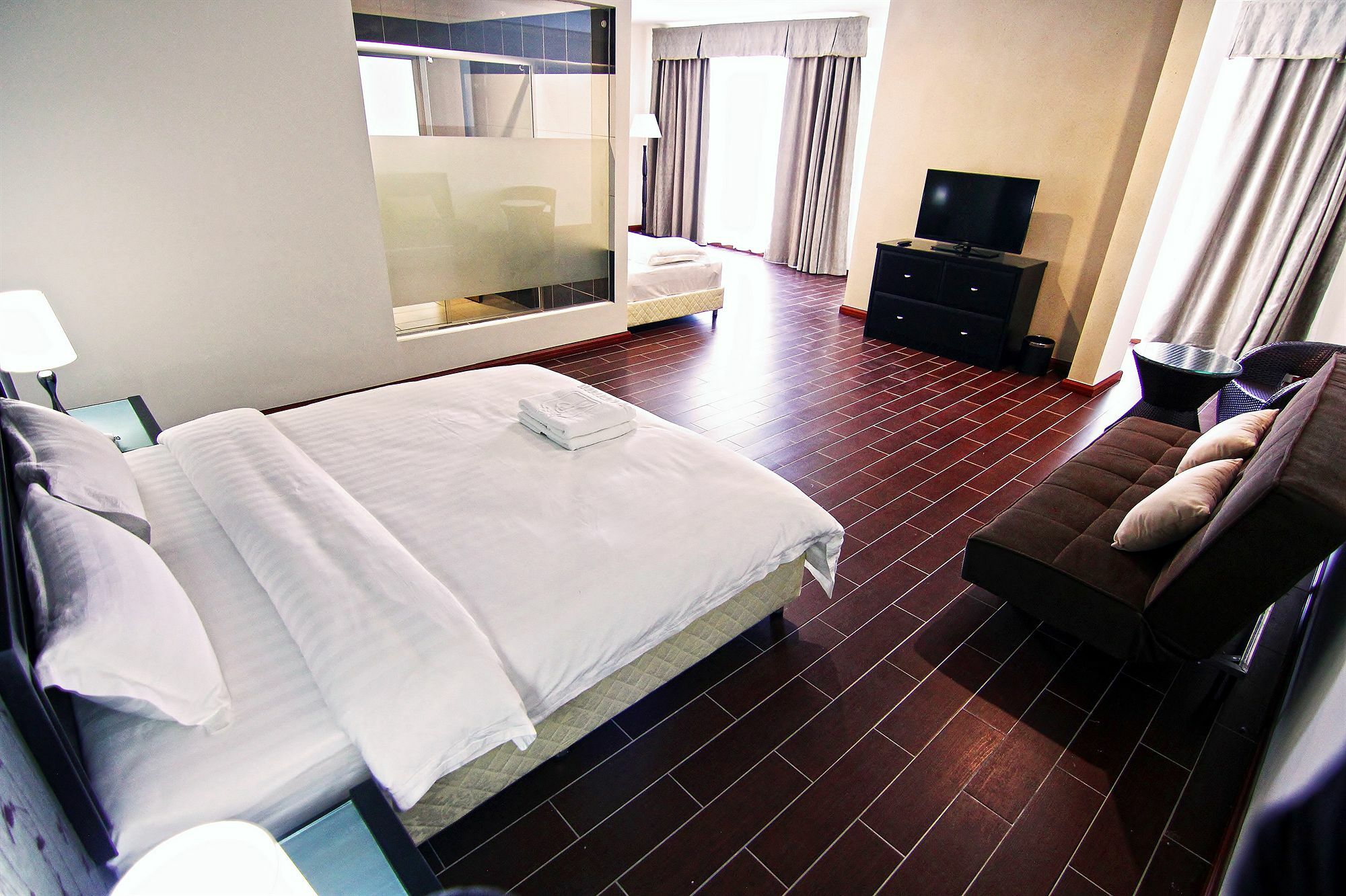 קוטה קינבלו Putatan Platinum Hotel מראה חיצוני תמונה
