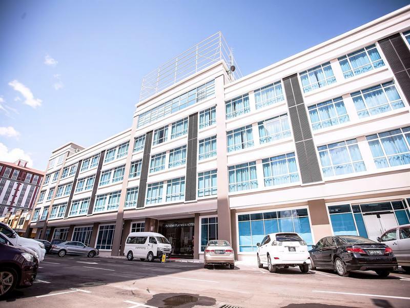 קוטה קינבלו Putatan Platinum Hotel מראה חיצוני תמונה
