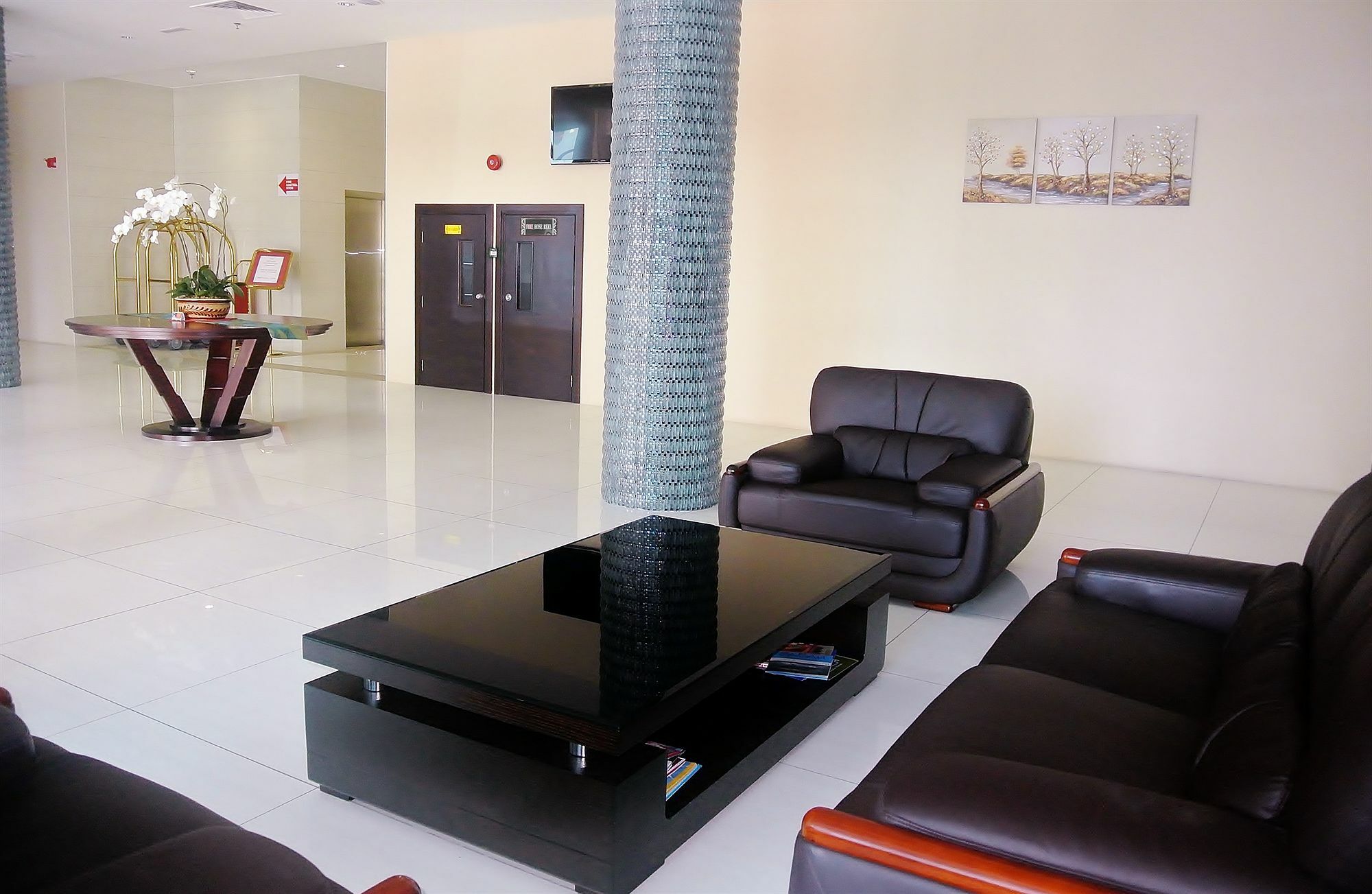 קוטה קינבלו Putatan Platinum Hotel מראה חיצוני תמונה